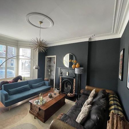Traditional Apt Close To City Centre & Hampden Glasgow Eksteriør billede
