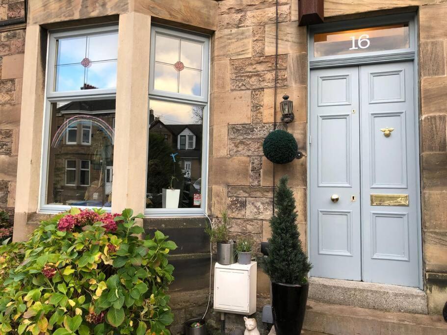 Traditional Apt Close To City Centre & Hampden Glasgow Eksteriør billede